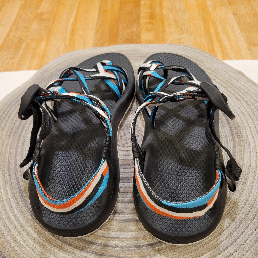 🆕️NWOT~ CHACO WOMEN'S SANDALS - Picture 9 of 9